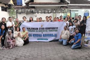 Belajar Mengelola Koperasi, CU Komunitas Transpuan Yogyakarta Lakukan Kunjungan Studi Komparatif Ke CU Kridha Rahardja
